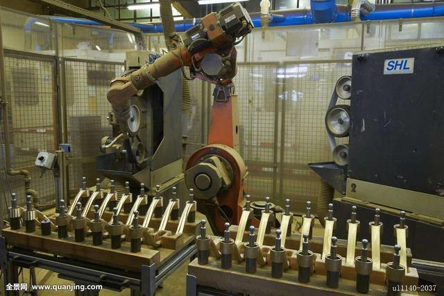 有了工业机器人的加持，阿迪达斯正计划收回中国工厂，还要对标亚马逊