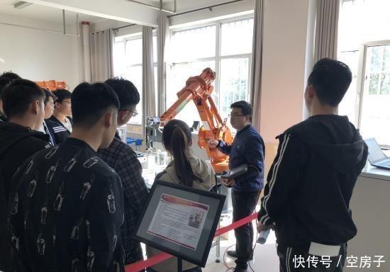 国产工业机器人市场发展未来如何